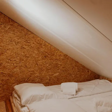 Dutchen Erfgoedpark De Hoop Glamping, & 3*